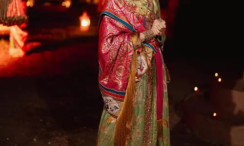 Sonam Kapoor Dressed in Lovely Traditional Outfit