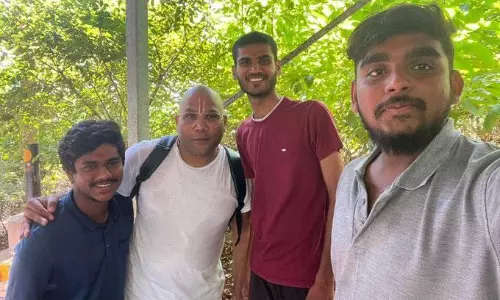 ఈ వైల్డ్‌ డైరెక్టర్‌ ని గుర్తు పట్టగలరా..?