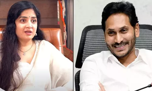 జగన్  పై పూనమ్  ప్రశంసలు... ఎక్కడో కాలుతున్న వాసన వస్తుంది!!