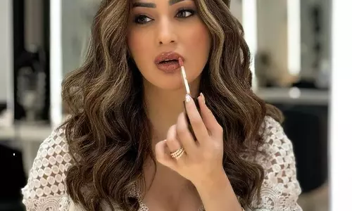 Rai Lakshmis White Dress Glam! Rai Lakshmis White Dress Glam!