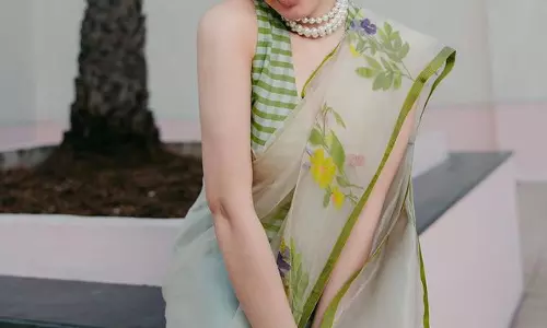 Hansika Motwani Sparkles in Traditional Outfit