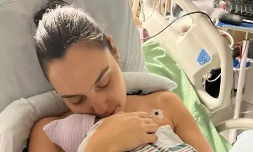 నాలుగో బిడ్డ‌కు జ‌న్మ‌నిచ్చిన వండ‌ర్ ఉమెన్