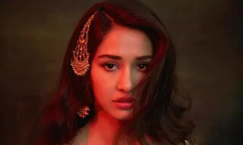 పిక్ టాక్‌ : అందాల కల్కి క్లోజప్‌ షో అదుర్స్‌