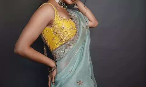 Ashika Ranganath Looks Simple & Stylish