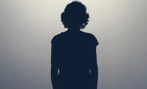 40 త‌ర్వాత మార్పులు..అందుకే క‌నిపించ‌లేదా?