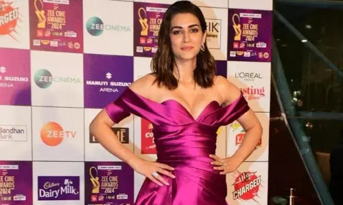 పిక్ టాక్‌ : ప్రభాస్ హీరోయిన్‌ అందాల జాతర