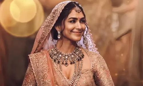 క్యూట్ లో హాటుగా.. ఈమెకే సాధ్యం!