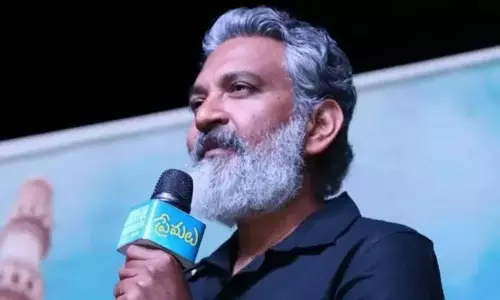 రాజమౌళికి.. ఆ యాక్టర్లపై అసూయేనా..?