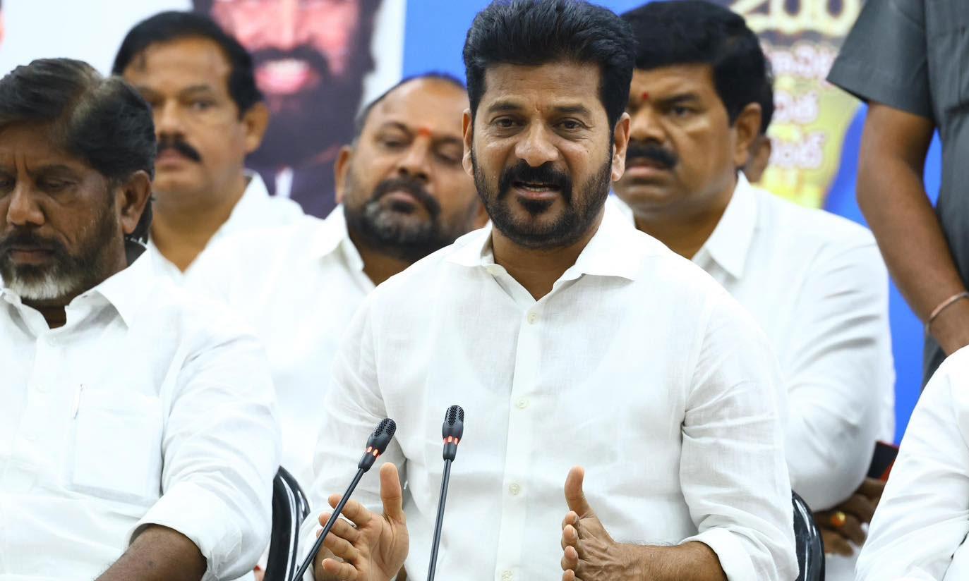 రేవంత్ ది పక్కా వ్యూహమేనా ? | Revanth is moving forward with a clear plan