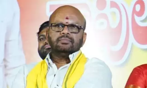 పవన్ ను గెలిపిస్తానన్న వర్మ.. ఇప్పుడు ఇలా అడ్డం తిరిగేశారేంటి?