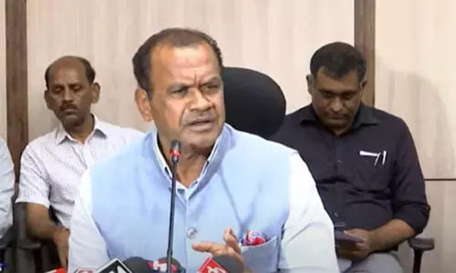 కేటీఆర్ ని అల్టిమేట్ కామెంట్ తో గుచ్చేసిన కోమటిరెడ్డి...! కేటీఆర్ ని అల్టిమేట్ కామెంట్ తో గుచ్చేసిన కోమటిరెడ్డి...!