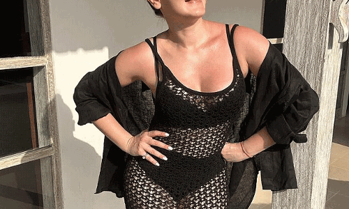 Check Out Shefali Jariwalas Cool Black Outfit!