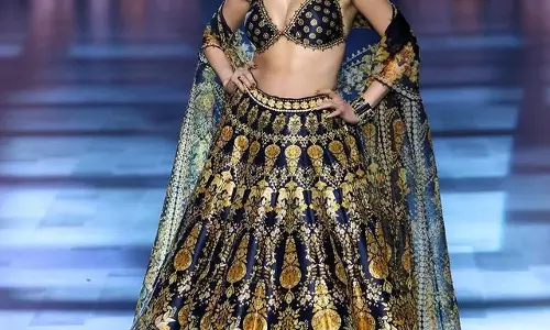 Divya Khoslas Mesmerizing Black Lehenga Looks