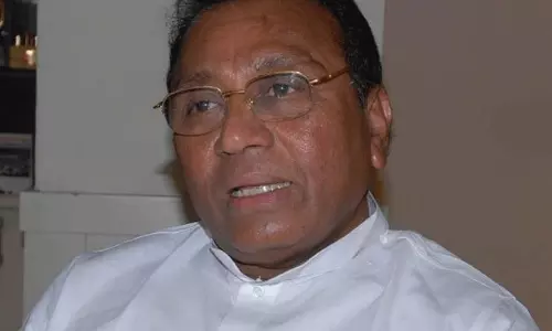 మోడీ మేలు చేస్తున్నారు...వైసీపీ మాజీ ఎంపీ సంచలన వ్యాఖ్యలు