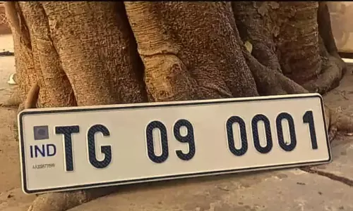 కొత్త కోడ్ ఫ్యాన్సీ నెంబర్ల వేలంలో కాసుల వర్షం!