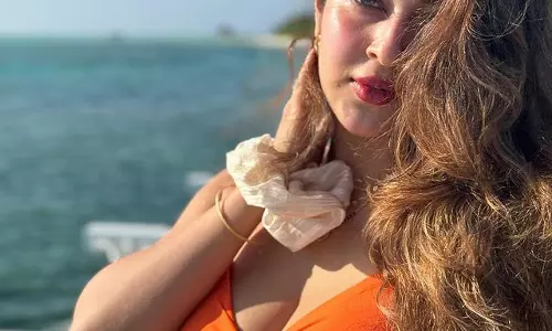 Sonarika Bhadoria Soars in Sunshine