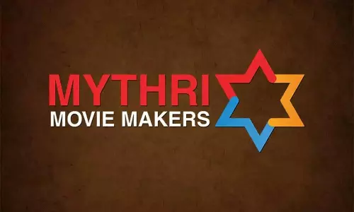 మెగా హీరోని బుక్ చేసుకున్న మైత్రి మేకర్స్..!