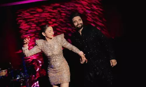 Rakul Rejoices As She Celebrates Her 1 Month Marriage Anniversary!