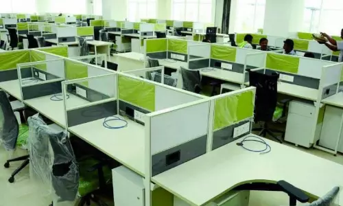 Study Finds How IT Employees Develop Health Issues!