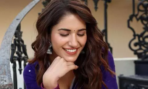 Ruhani Sharma Shines in a Stunning Saree Look!