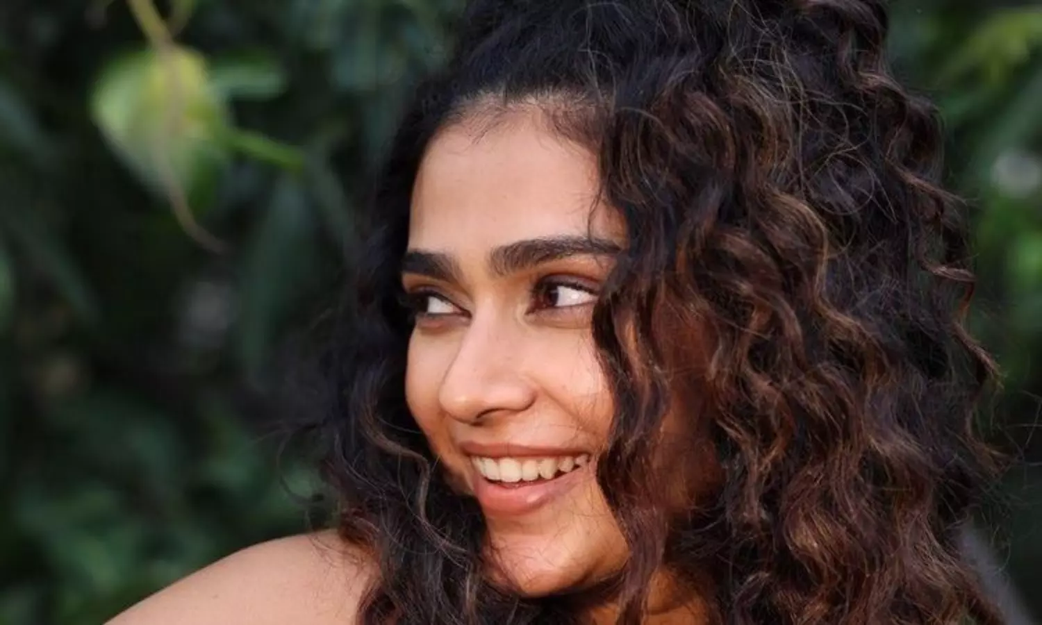 Aakanshas Stunning Modern Attire Portraits