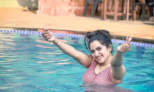 Sravanthi Chokkarapus Fun in the Pool