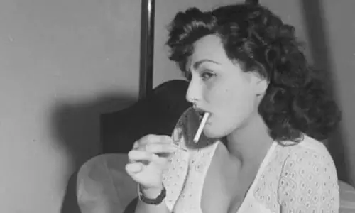 1950లో మొట్ట‌మొద‌టి బోల్డ్ ఫోటోషూట్‌?