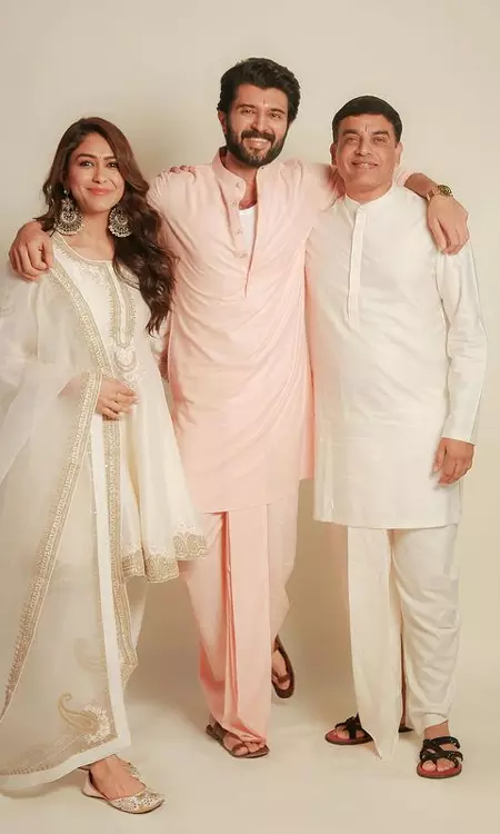Vijay Deverakonda Mixes Style With Tradition For Family Star!