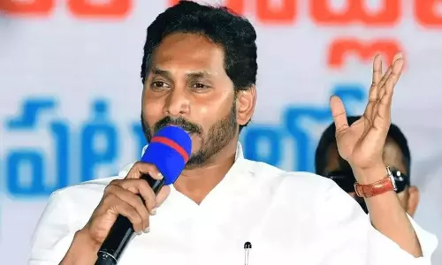 వాలంటీర్ అంటే నేనే...సీఎం సంచలనం...!