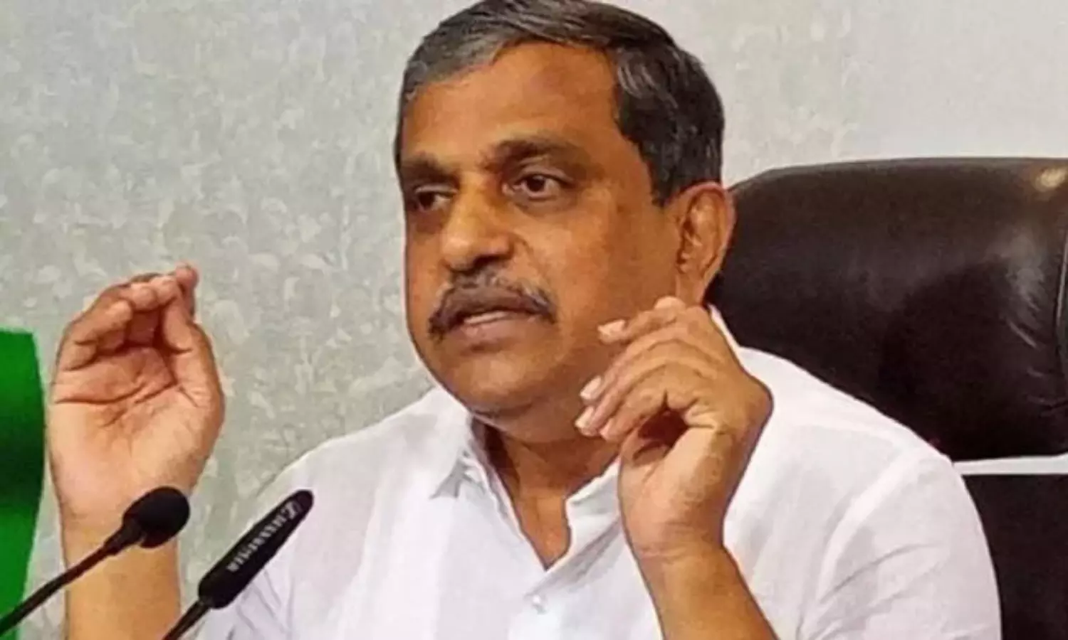 వైఎస్  షర్మిళ వ్యాఖ్యలపై సజ్జల ఇంట్రస్టింగ్  రియాక్షన్!