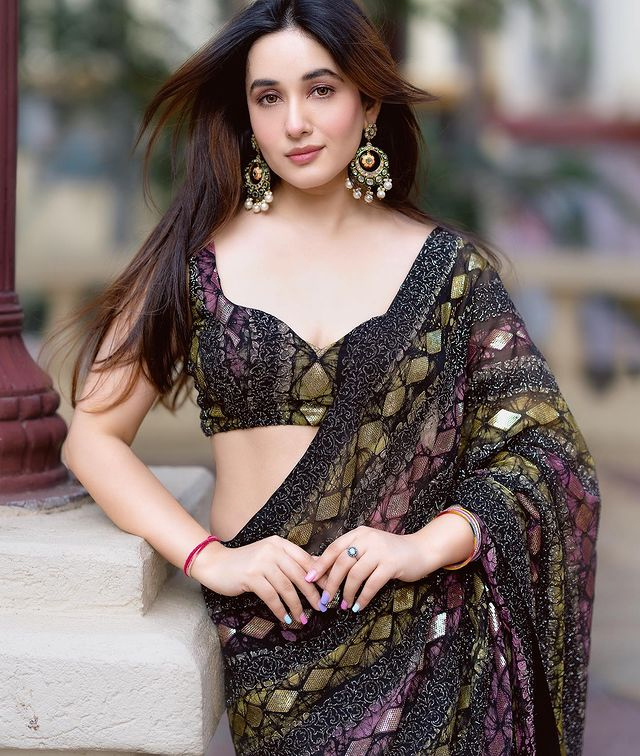 Aditi Mind Blowing Pose In Bikini! Aditi Mind Blowing Pose In Bikini!