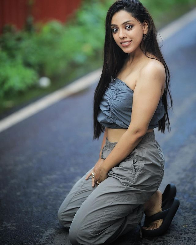 Deviyani Sharma Makes a Splash in Monokini Deviyani Sharma Makes a Splash in Monokini