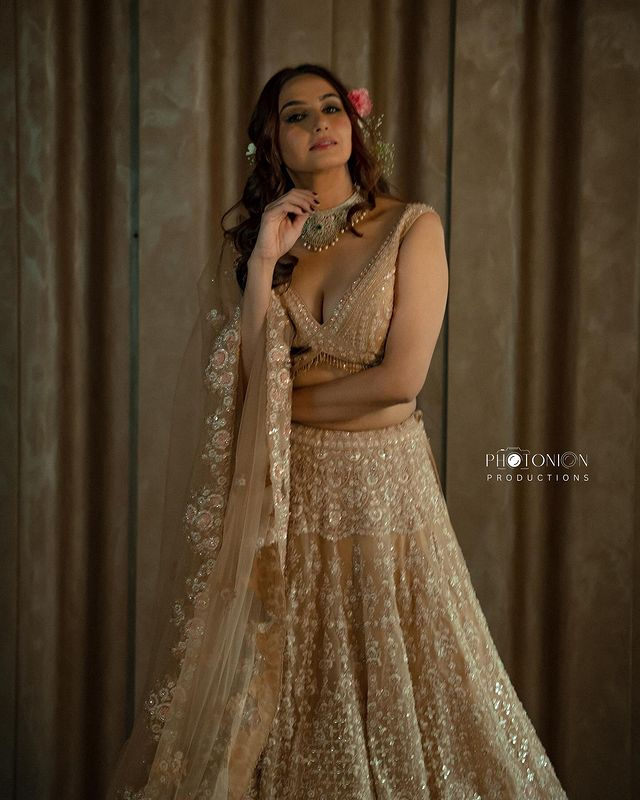 Ragini Dwivedi Dazzles in Sequined Glamour Ragini Dwivedi Dazzles in Sequined Glamour