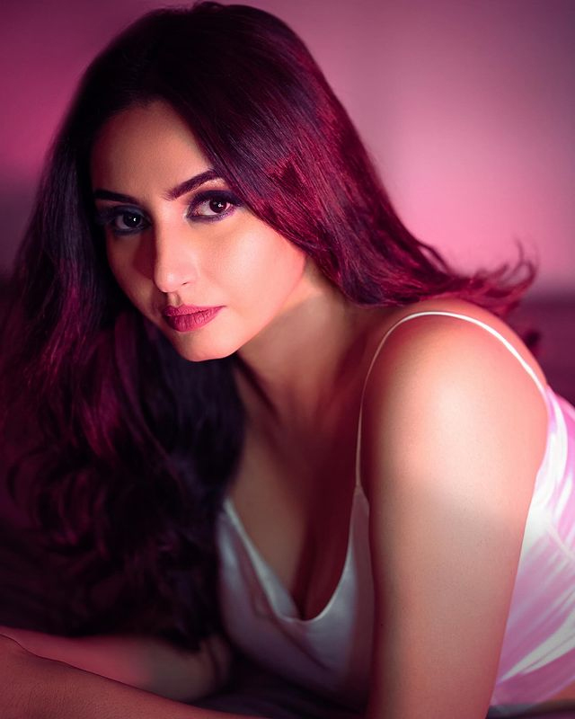 Ragini Dwivedi Dazzles in Sequined Glamour