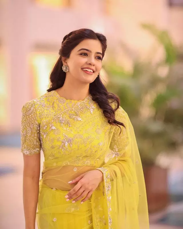 Amritha Aiyer: Black Dress, Bold Beauty