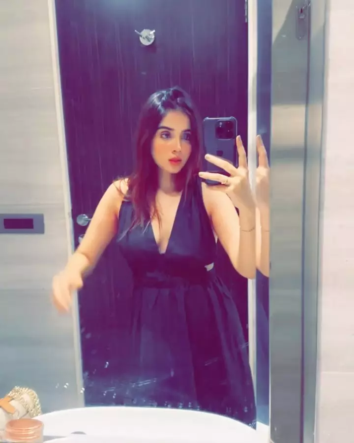 Pratiksha Honmukhes 12kg Lehenga: Major Slayage!