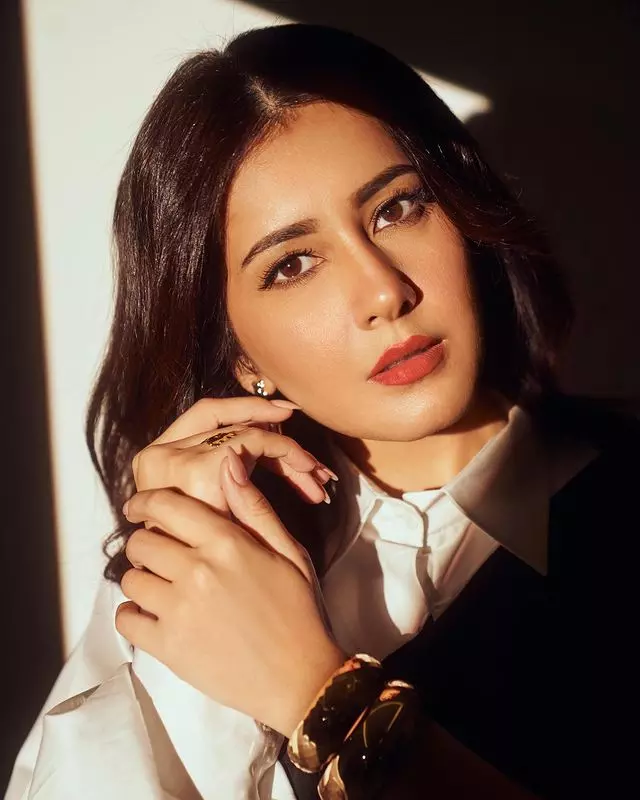 Raashi Khanna Channels Regal Vibes in Black and White Raashi Khanna Channels Regal Vibes in Black and White