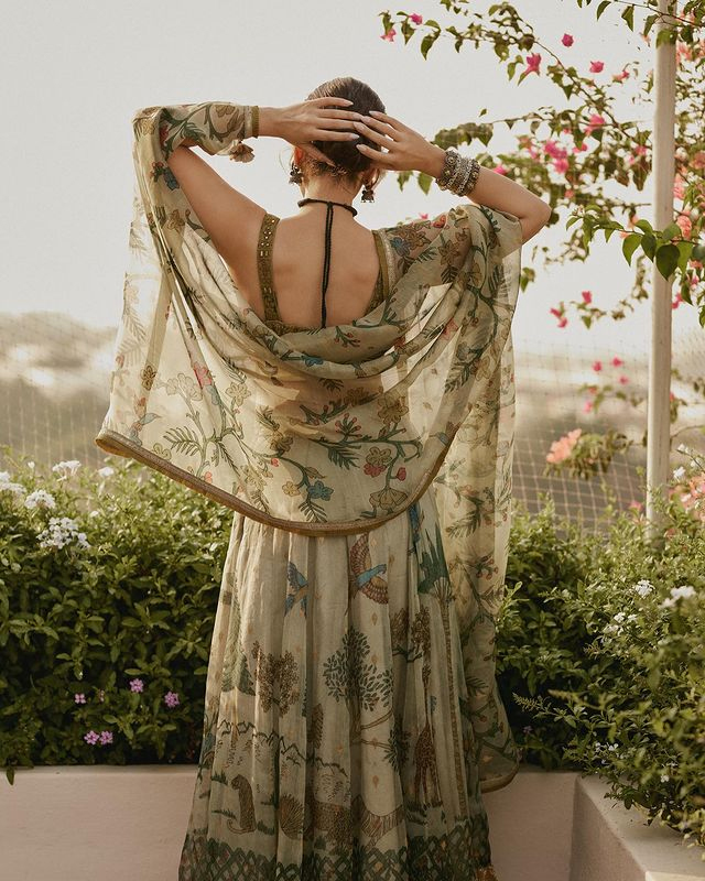 Raashi Khanna Channels Regal Vibes in Black and White