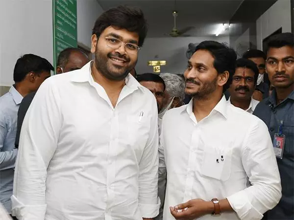 జగన్ క్యాబినెట్ లో తొలి మంత్రి ఆయనేనా...!?