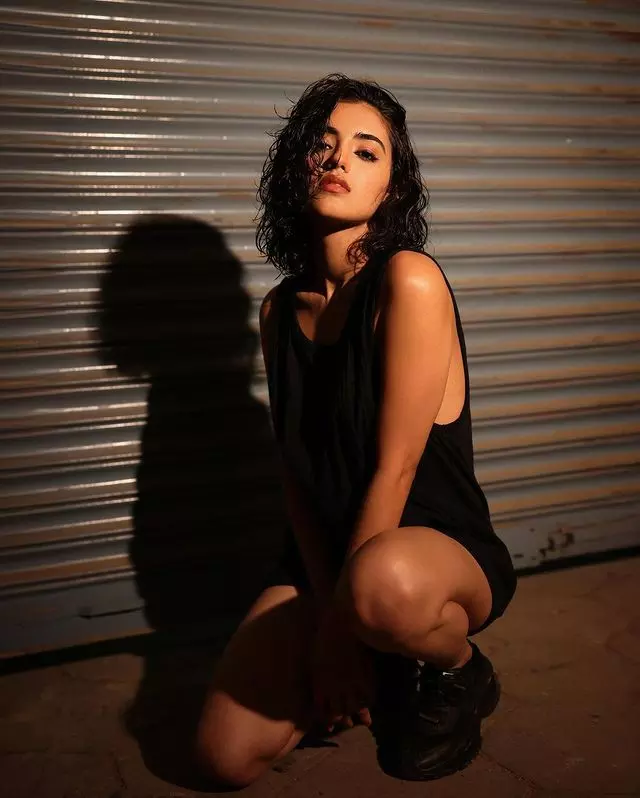 Charm of Malavika Sharma Make Heads Turn Charm of Malavika Sharma Make Heads Turn