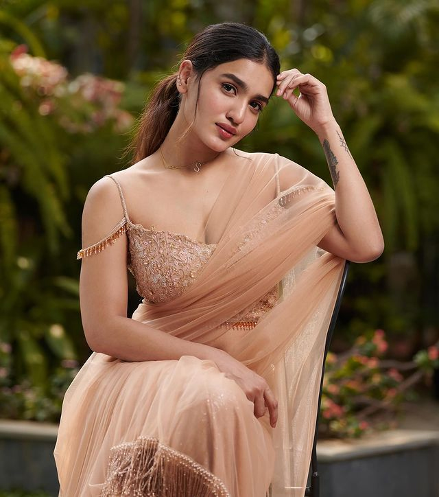 Saniya Iyappans Instagram Pics Set Trends Saniya Iyappans Instagram Pics Set Trends