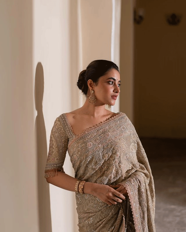 Priyanka Mohans Black Look is a Vibe!