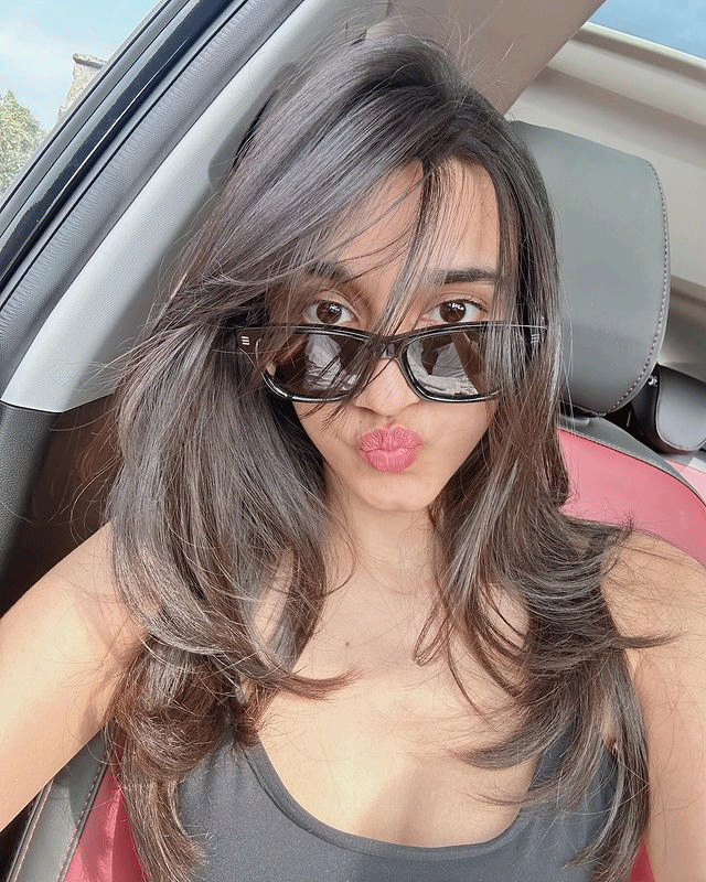 Nuvekshas White Hot Look is Giving Us All the Heart Eyes! Nuvekshas White Hot Look is Giving Us All the Heart Eyes!