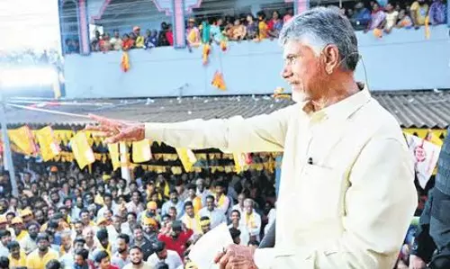 బిగ్ బ్రేకింగ్ : చంద్రబాబుకు ఈసీ నోటీసులు...!