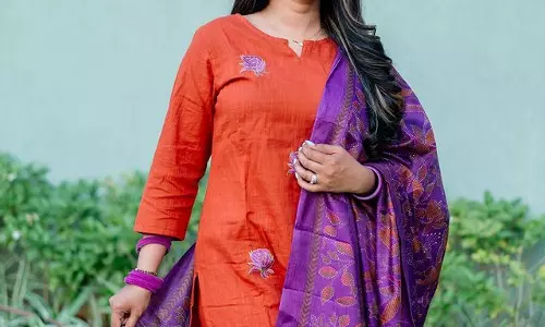 Sravanthi Chokkarapus Chic Look In Stunning Kurta Set