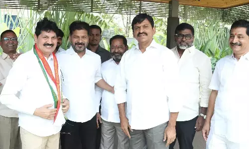 కాంగ్రెస్ గూటికి మరో బీఆర్ఎస్ ఎమ్మెల్యే