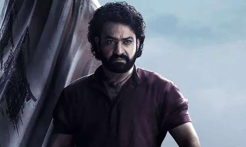 దేవర.. పోటీగా పెద్ద తలే వస్తోంది!