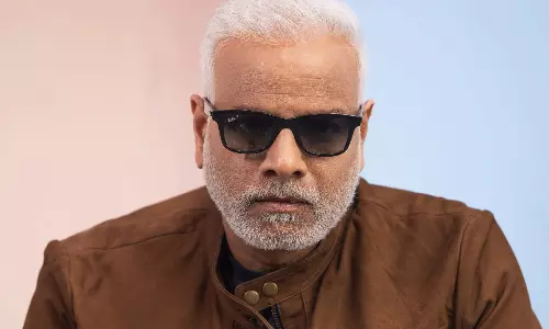 మావోడి కటౌట్ చూసి భయమా?