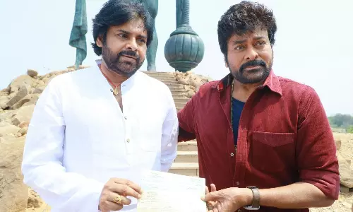 ప‌వ‌న్‌కు రూ.5 కోట్ల విరాళం.. స‌రే.. ప్ర‌చారం చేయండి అన్న‌య్యా:  నెటిజ‌న్ల టాక్‌