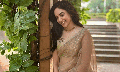 Ritu Varmas Instagram Glamour Offers Ugadhi Delight
